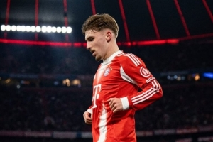 因伤缺战三周，卡尔社媒：希望能早日回归赛场，祝球队取得成功